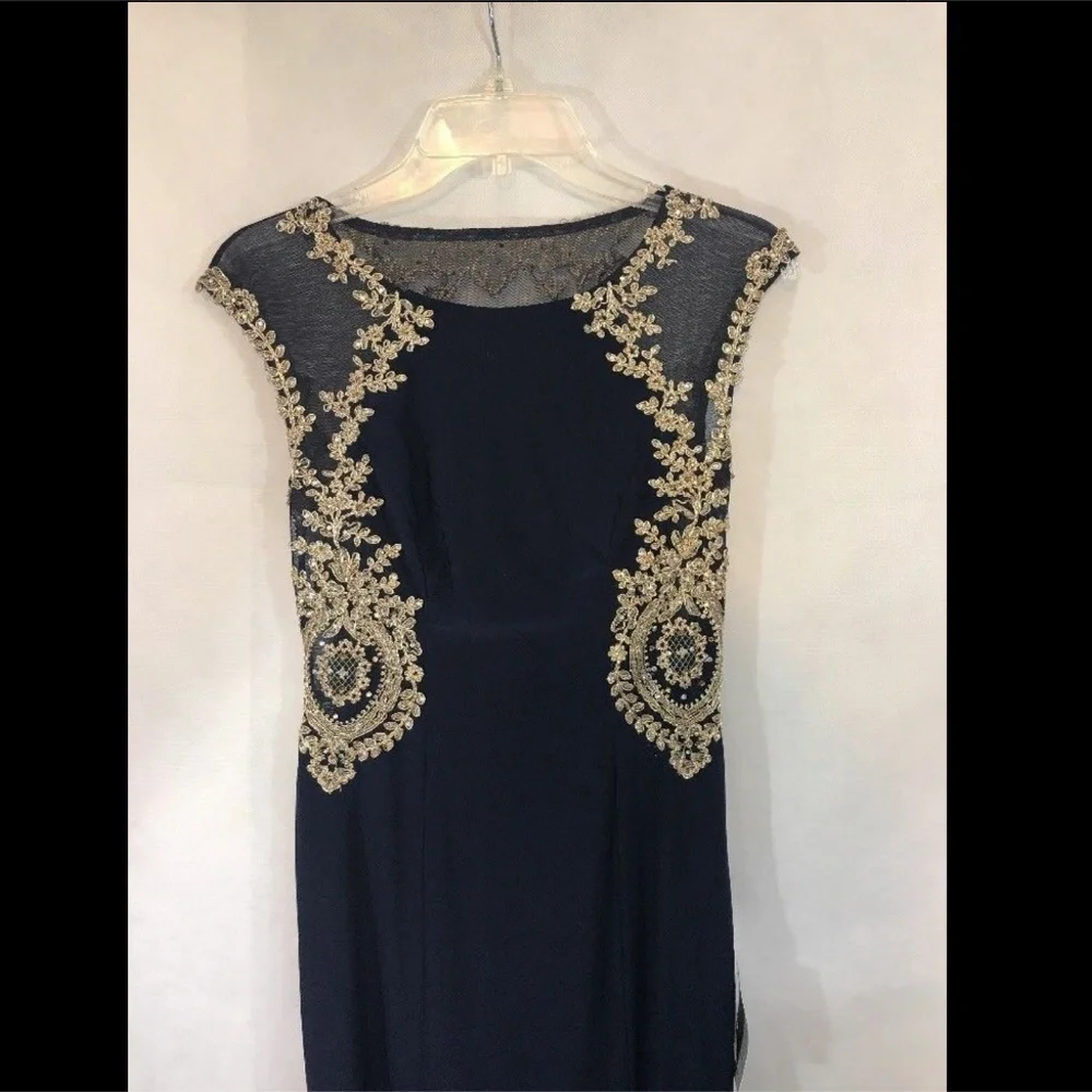 NEW‎ XSCAPE Embellished Jersey Gown in Navy/Gold [SZ 4 ]